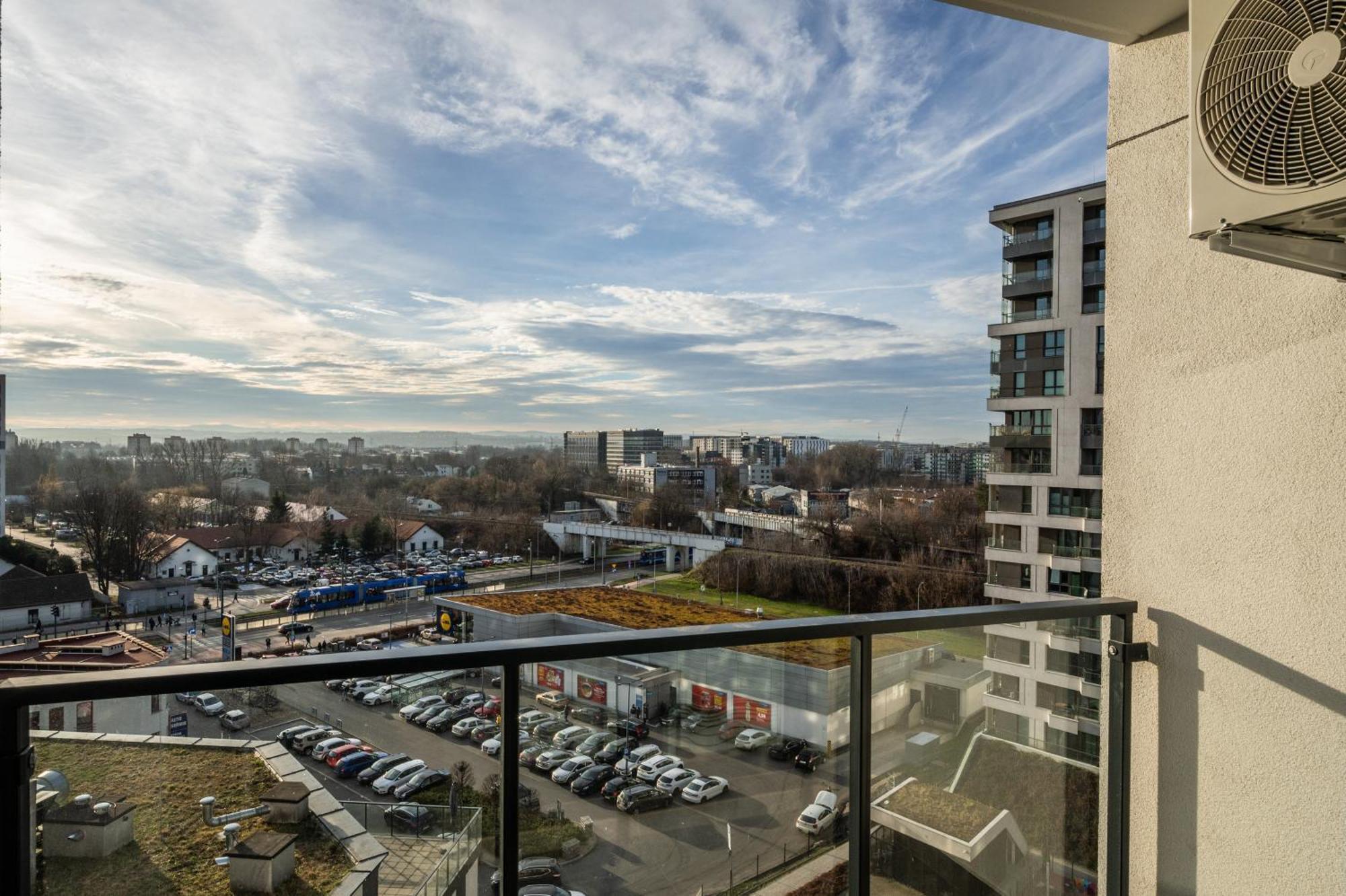 Capital Apartments Краков Экстерьер фото